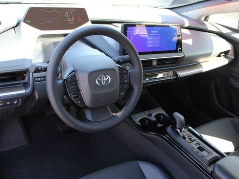 Certified 2026 Toyota Prius XLE FWD image 52