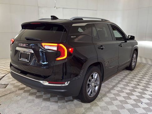 Used 2023 GMC Terrain SLT FWD image 29