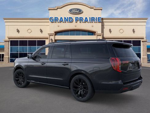 New 2025 Ford Expedition Max Platinum w/ Stealth Appearance Package image 4