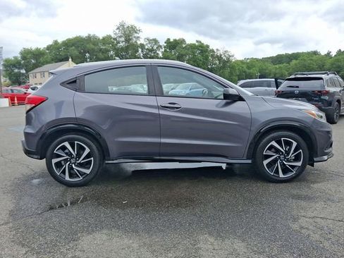 Used 2019 Honda HR-V Sport image 4
