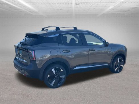 New 2025 Nissan Kicks SR w/ Illumination Package AWD/4WD image 4