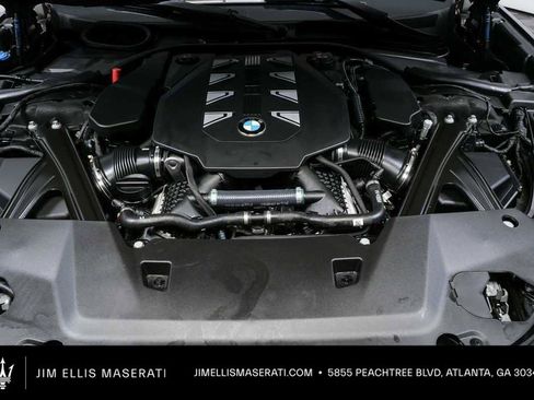 Used 2023 BMW 760i xDrive AWD/4WD image 34