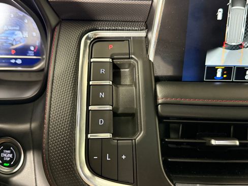 Used 2024 Chevrolet Suburban RST w/ Sport Performance Package AWD/4WD image 17