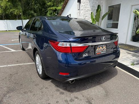 Used 2014 Lexus ES 350 w/ Premium Package FWD image 12