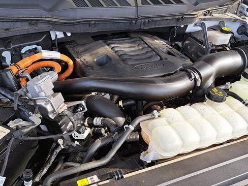 Certified 2023 Ford F150 Platinum w/ Equipment Group 701A High image 40