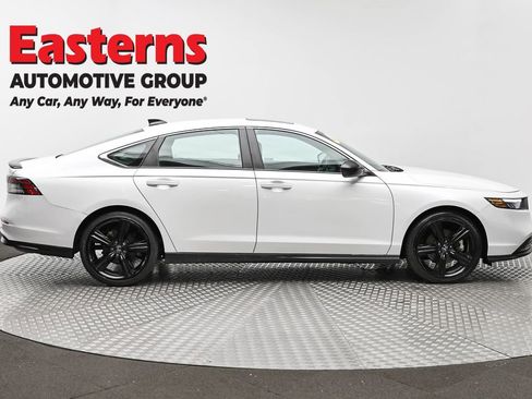 Used 2023 Tesla Model 3 Standard Range image 54