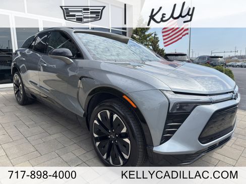 Used 2025 Chevrolet Blazer EV RS image 1