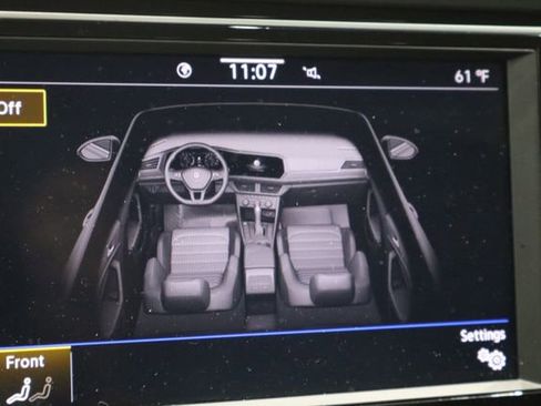 Used 2024 Volkswagen Jetta SE image 37