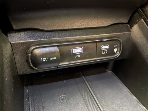 Used 2023 Kia Telluride EX w/ EX Captain's Chair Package FWD image 29