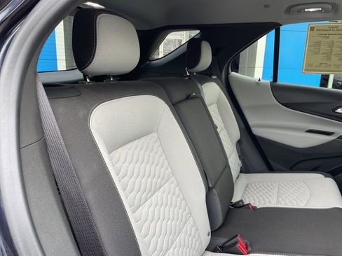 Used 2020 Chevrolet Equinox LT image 32