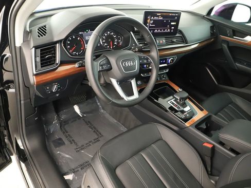 Certified 2023 Audi Q5 2.0T Premium w/ Convenience Package image 15