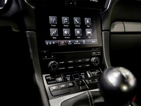 Used 2018 Porsche 911 GT3 image 13