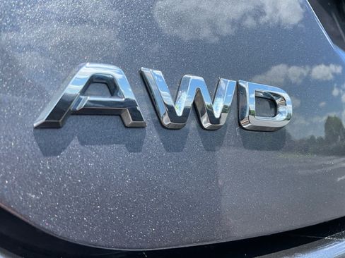 Used 2025 Honda Pilot EX-L image 23