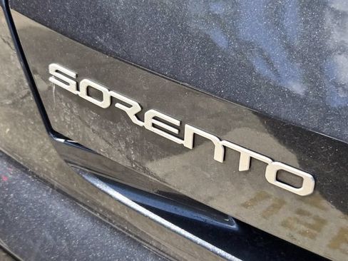 Used 2023 Kia Sorento SX FWD image 10