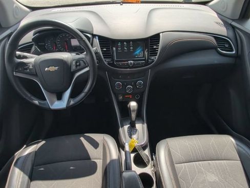 Used 2017 Chevrolet Trax LT w/ LT Convenience Package FWD image 22