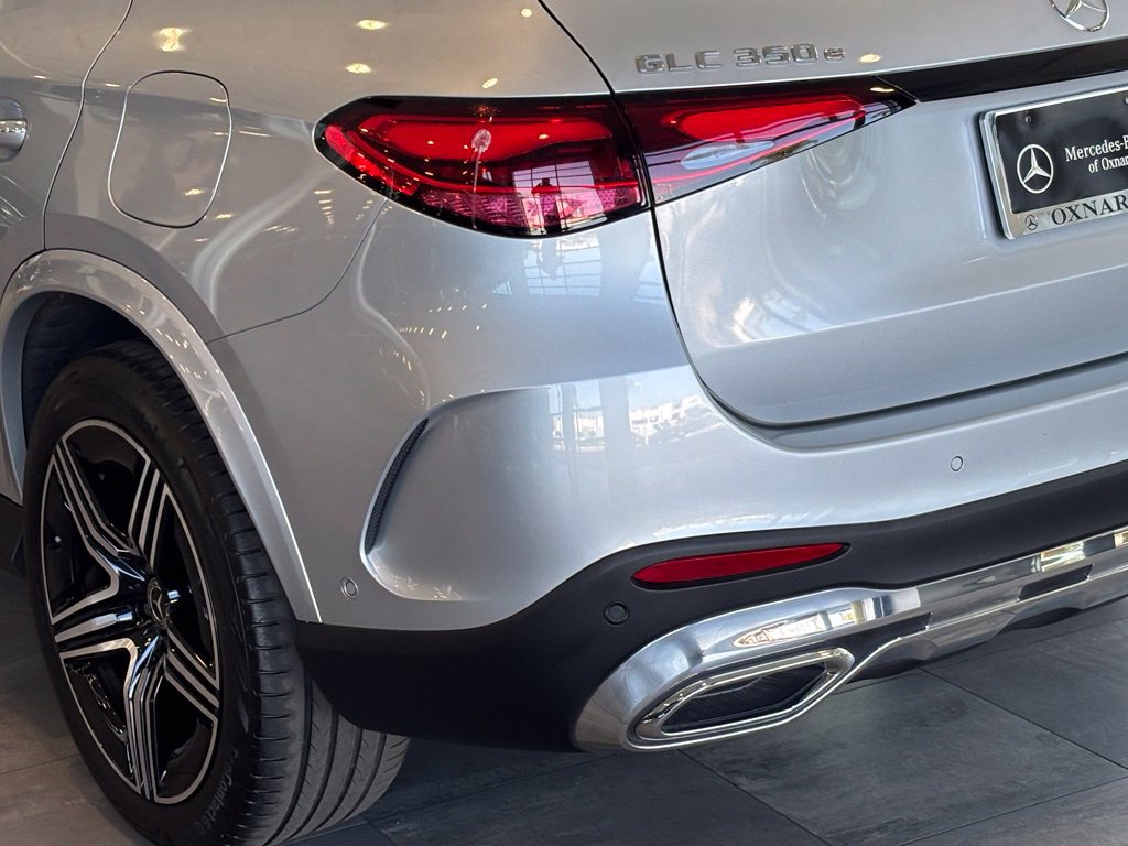 Used 2025 Mercedes-Benz GLC 350e 4MATIC image 7