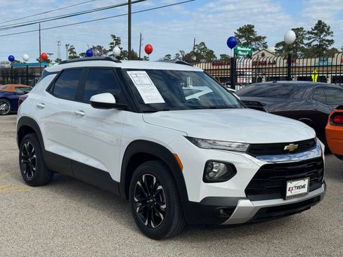 Used 2022 Chevrolet TrailBlazer LT w/ Convenience Package image 5