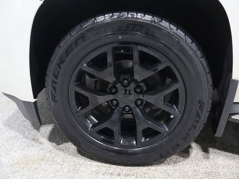 Used 2015 GMC Yukon XL Denali w/ Touring Package image 14