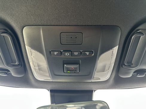 Used 2021 Toyota Corolla SE image 18