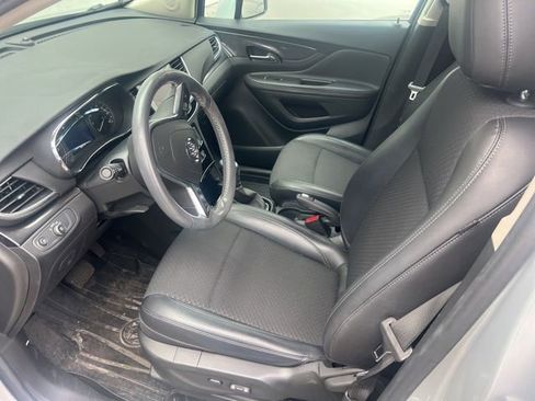 Used 2022 Buick Encore Preferred w/ Safety Package image 8