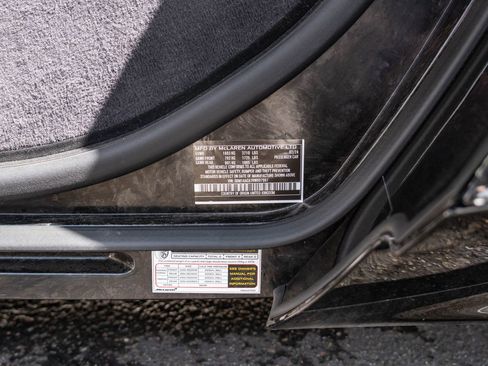 Used 2024 McLaren 750S image 32