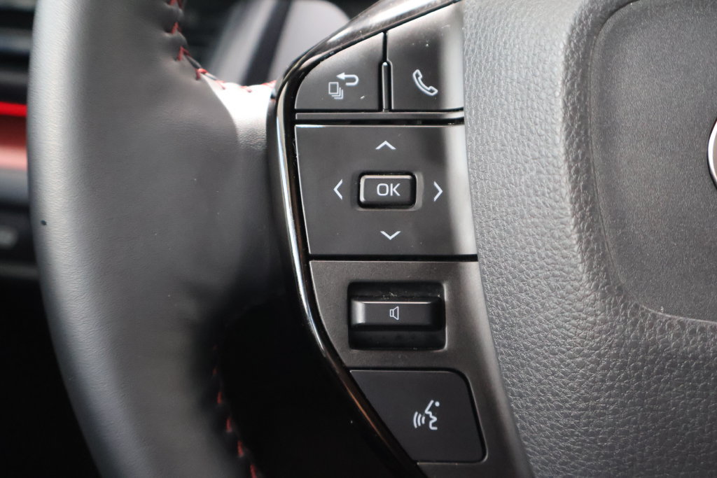 Certified 2024 Toyota Prius Prime FWD image 28