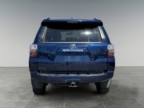 Used 2022 Toyota 4Runner SR5 Premium w/ Moonroof Package AWD/4WD image 5