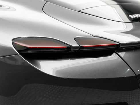 Certified 2022 Ferrari Roma image 36