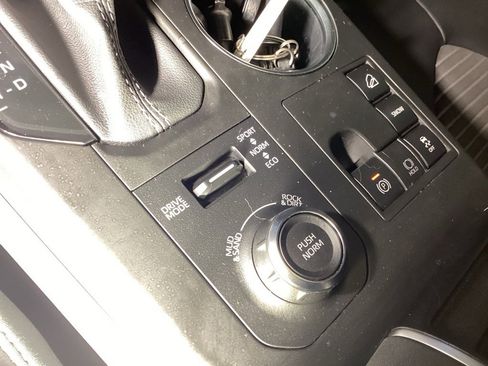 Certified 2023 Toyota Highlander XSE image 20