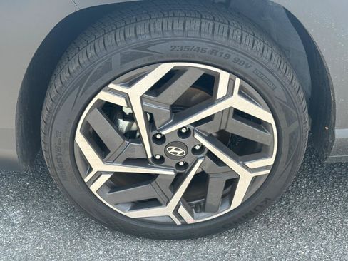 Used 2026 Hyundai Kona SEL Premium FWD image 13