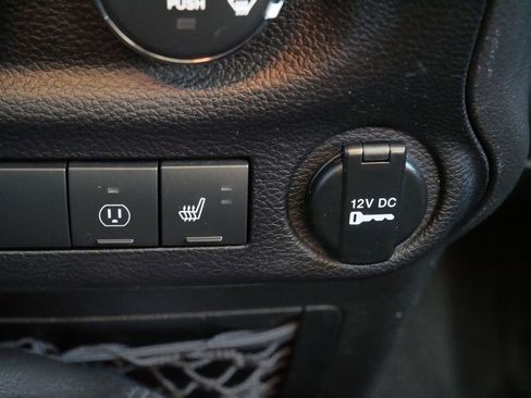 Used 2014 Jeep Wrangler Unlimited Sahara w/ Dual Top Group image 32