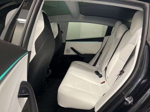 Used 2025 Tesla Model 3 Performance image 28