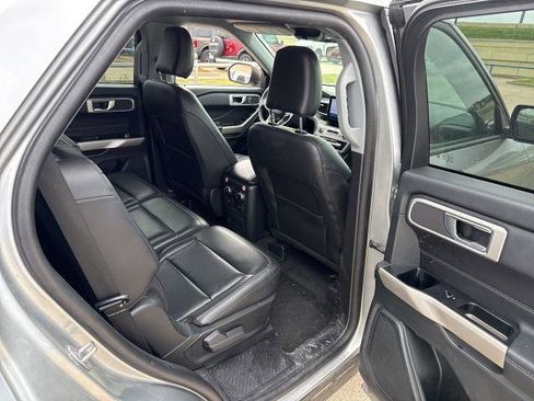 Certified 2023 Ford Explorer XLT w/ Equipment Group 202A image 13
