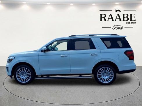Used 2024 Ford Expedition Limited AWD/4WD image 4