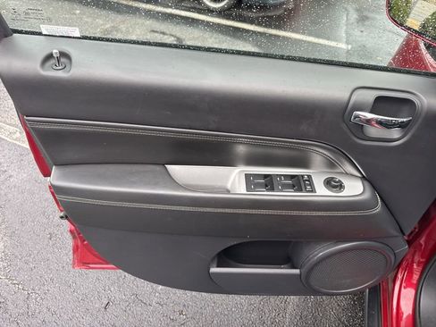 Used 2017 Jeep Compass High Altitude image 22