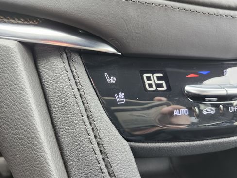 Used 2023 Cadillac XT5 Premium Luxury w/ Platinum Package AWD/4WD image 10
