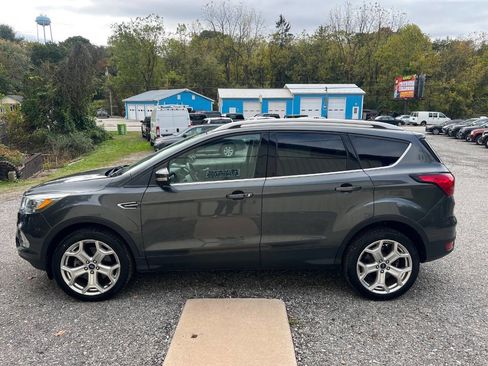 Used 2019 Ford Escape Titanium image 6