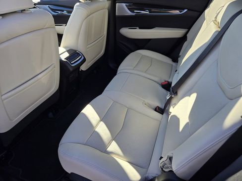 New 2025 Cadillac XT6 Sport image 37