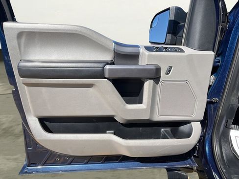 Used 2019 Ford F150 XLT w/ Equipment Group 302A Luxury AWD/4WD image 15