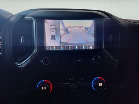 Used 2019 Chevrolet Silverado 1500 High Country w/ Technology Package AWD/4WD image 17