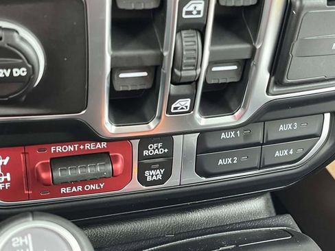 New 2026 Jeep Wrangler Unlimited Rubicon w/ Dual Top Group image 23