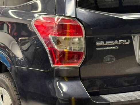 Used 2016 Subaru Forester 2.5i Premium AWD/4WD image 12