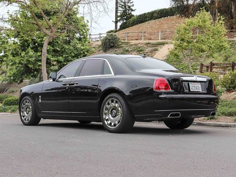 Used 2012 Rolls-Royce Ghost RWD image 41