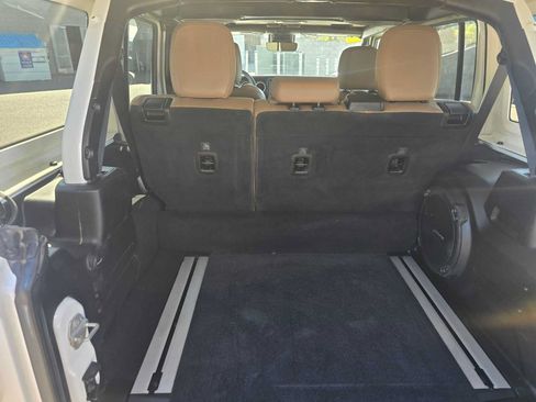 Used 2021 Jeep Wrangler Unlimited Rubicon 4xe w/ Dual Top Group AWD/4WD image 14