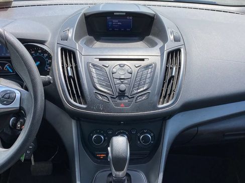 Used 2015 Ford Escape S FWD image 21