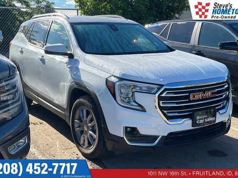 Used 2024 GMC Terrain SLT AWD/4WD image 1