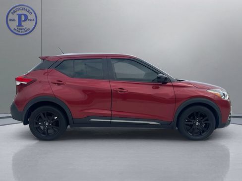 Used 2020 Nissan Kicks SR FWD image 8