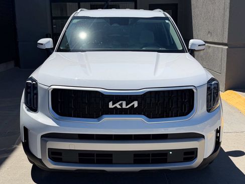 Used 2023 Kia Telluride S AWD/4WD image 4