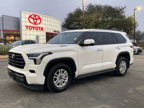 Used 2025 Toyota Sequoia SR5 w/ SR5 Premium Package image 3