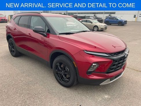 Used 2024 Chevrolet Blazer LT w/ Convenience Package FWD image 13
